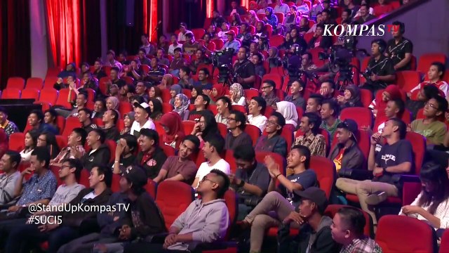 Stand Up Comedy Rahmet: Siswa Mau UN di STM Dikumpulin dan Didengerin Lagu Sedih - SUCI 5