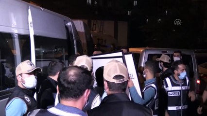 HDP Diyarbakır il eşbaşkanları gözaltına alındı