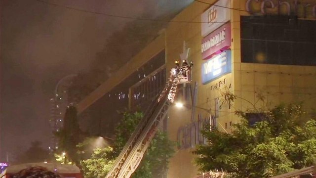 Mumbai: Fire breaks out at a mall in Nagpada; no casualty