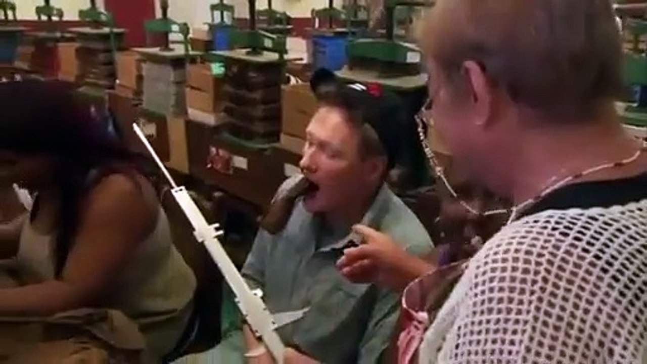 Conan O'Brien working at a Cuban cigar factory