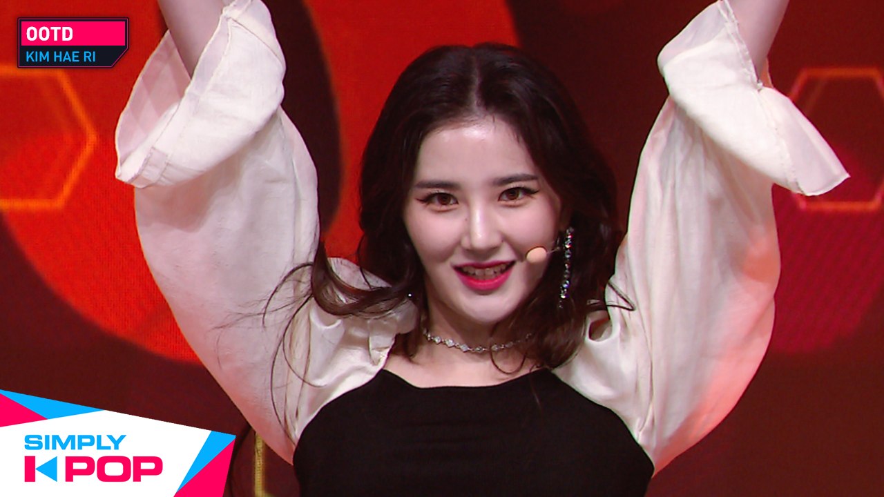 [Simply K-Pop] KIM HAE RI(김해리) - OOTD(오오티디) _ Ep.437