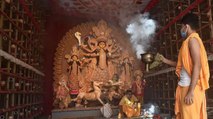 Kolkata celebrates Durga puja in view of Corona guidelines