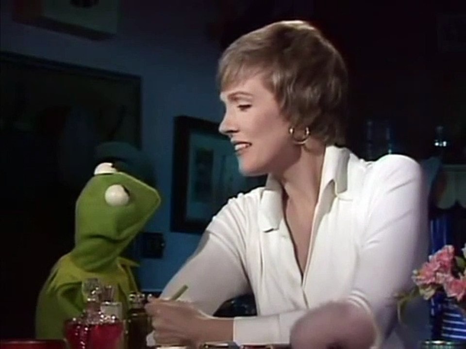 JULIE ANDREWS singt ein Lied für Kermit, den Frosch (deutsch) [HD]