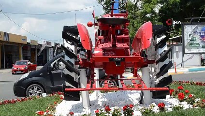 Asırlık Antika Traktörler Meydanlara Süs Oldu
