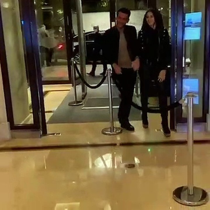 مراد يلدريم يفاجئ زوجته باحتفال رومانسي في عيد ميلادها