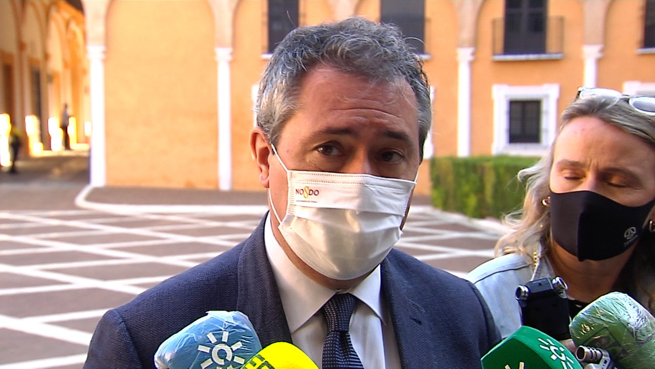 Espadas valora el posible toque de queda y ve "armonizadas" las medidas en la hostelería