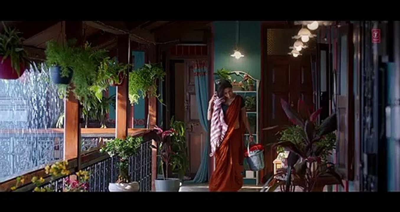 Care Ni Karda - Rajkummar R, Nushrratt B  Yo Yo Honey Singh, Alfaaz, Hommie Dilliwala - Chhalaang