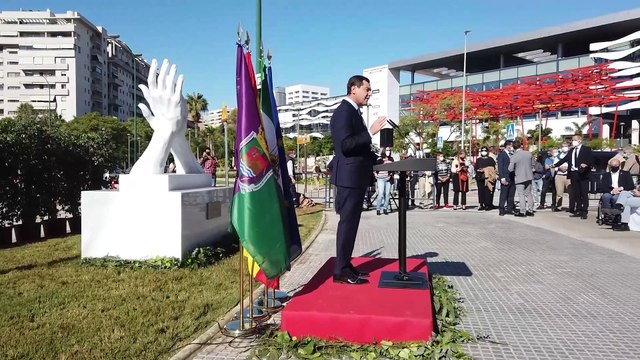 Juanma Moreno pide al Gobierno que asuma el liderazgo que le corresponde