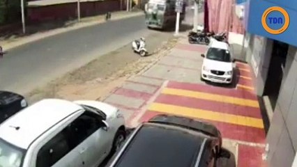 Un enfant se fait écraser par un camion mais s'en sort sain et sauf