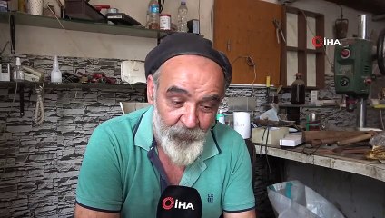 Bıçaklar ve Savaş Aletleri Bu Ustanın Elinde Sanat Eserine Dönüşüyor