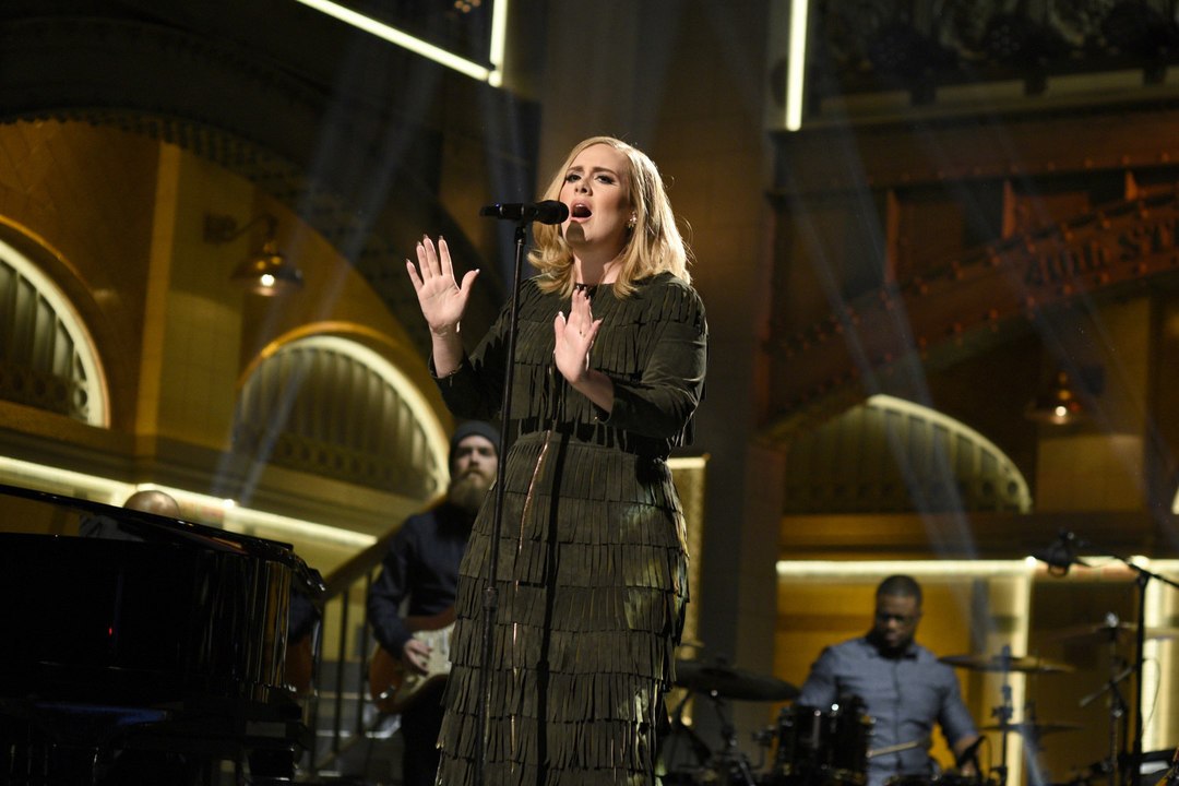 Adele Showed Off Her Valley Girl Accent In a New Saturday Night Live Promo