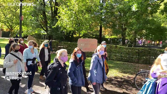 Теория заговора QAnon: демократы США пьют кровь младенцев?