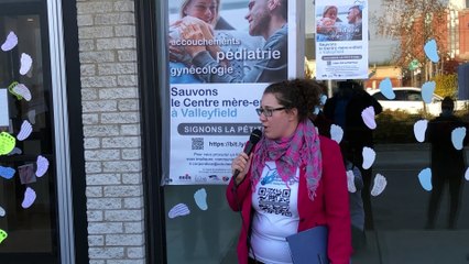 Édith Gariépy - porte-parole du Comité Sauvons le Centre mère-enfant de l'Hôpital du Suroît
