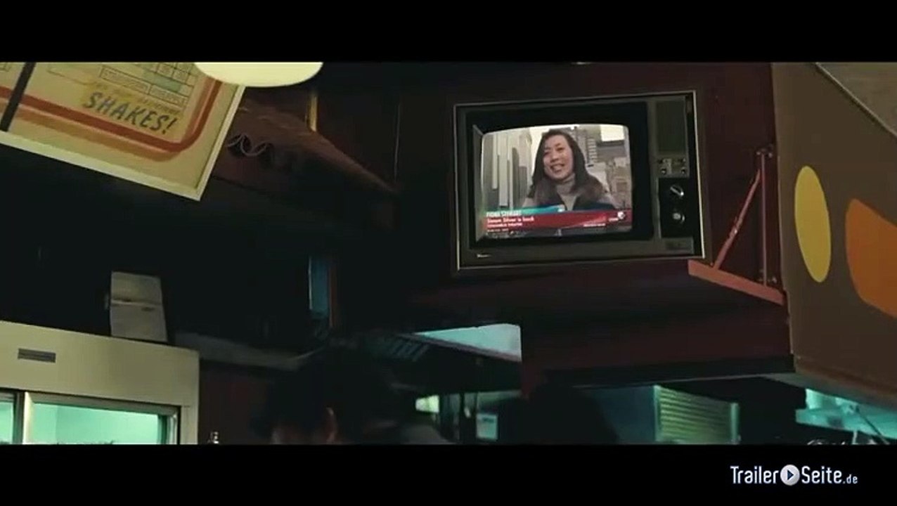 Red Lights US Trailer (2012)