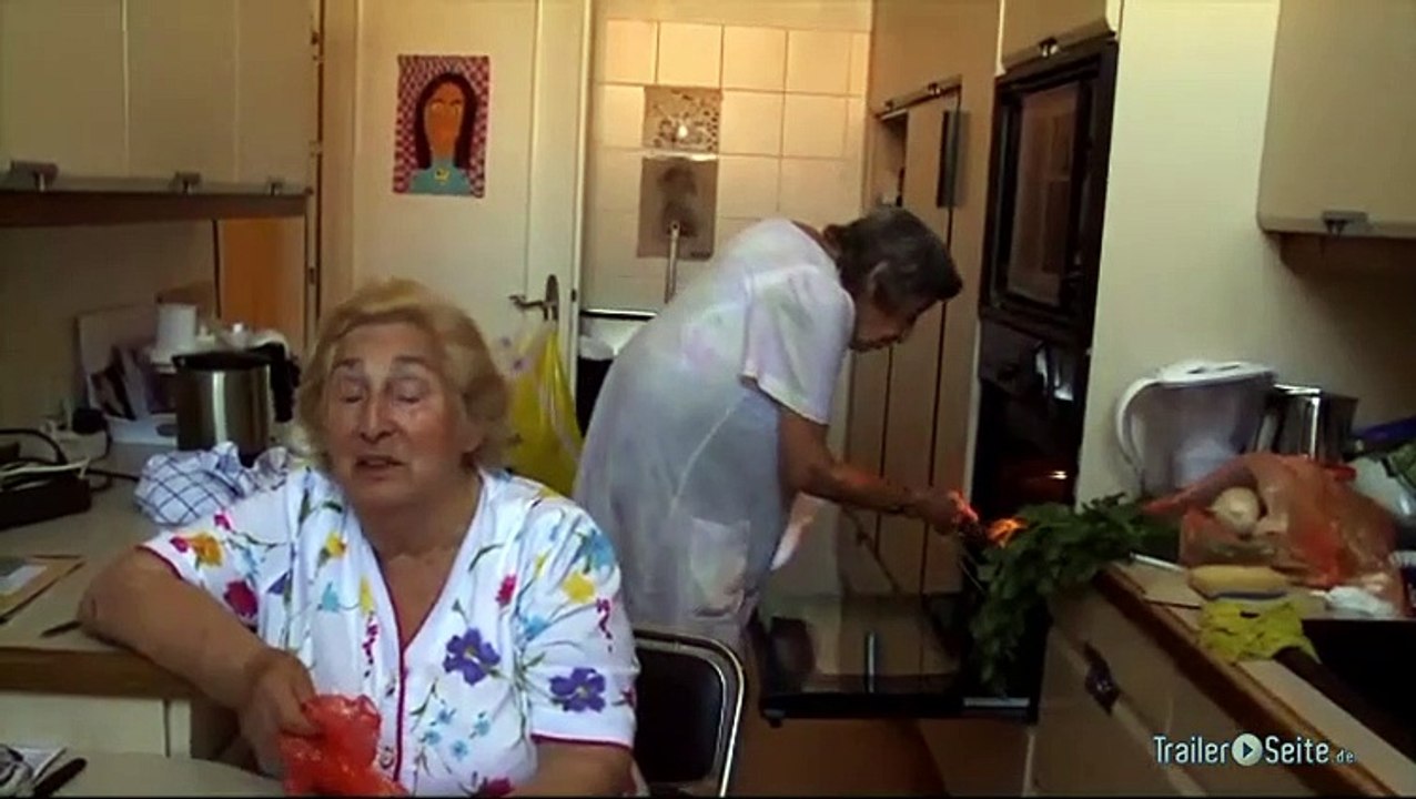 Oma Und Bella Trailer (2012)