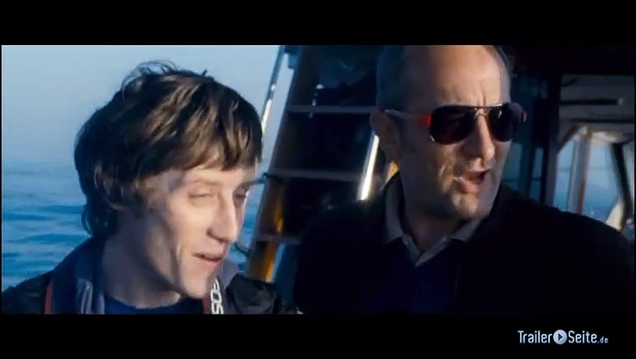 Ausschnitt aus Dark Tide: Haisichtung auf dem Boot