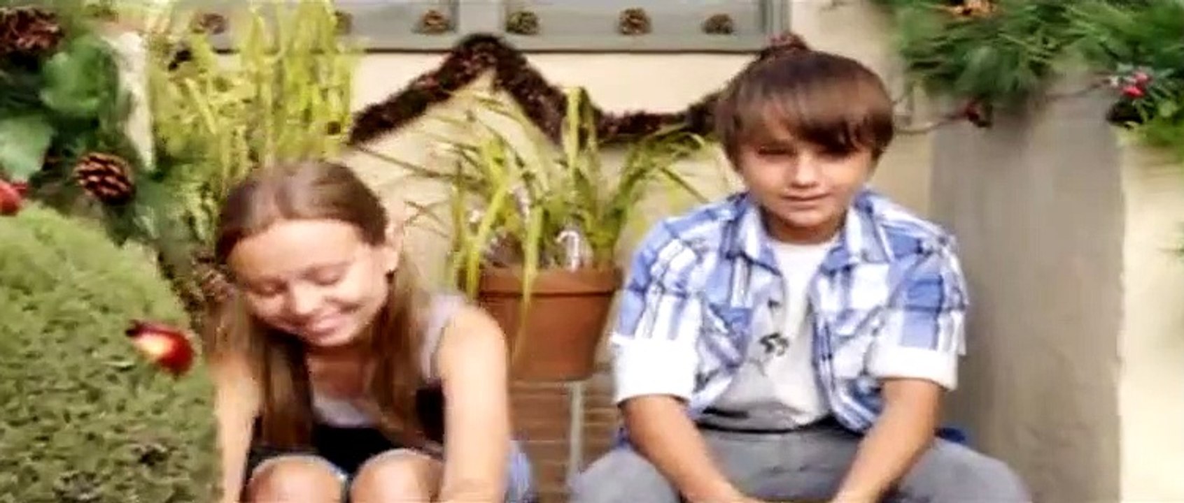 Und Wieder Eine Tierische Bescherung Trailer (2012)