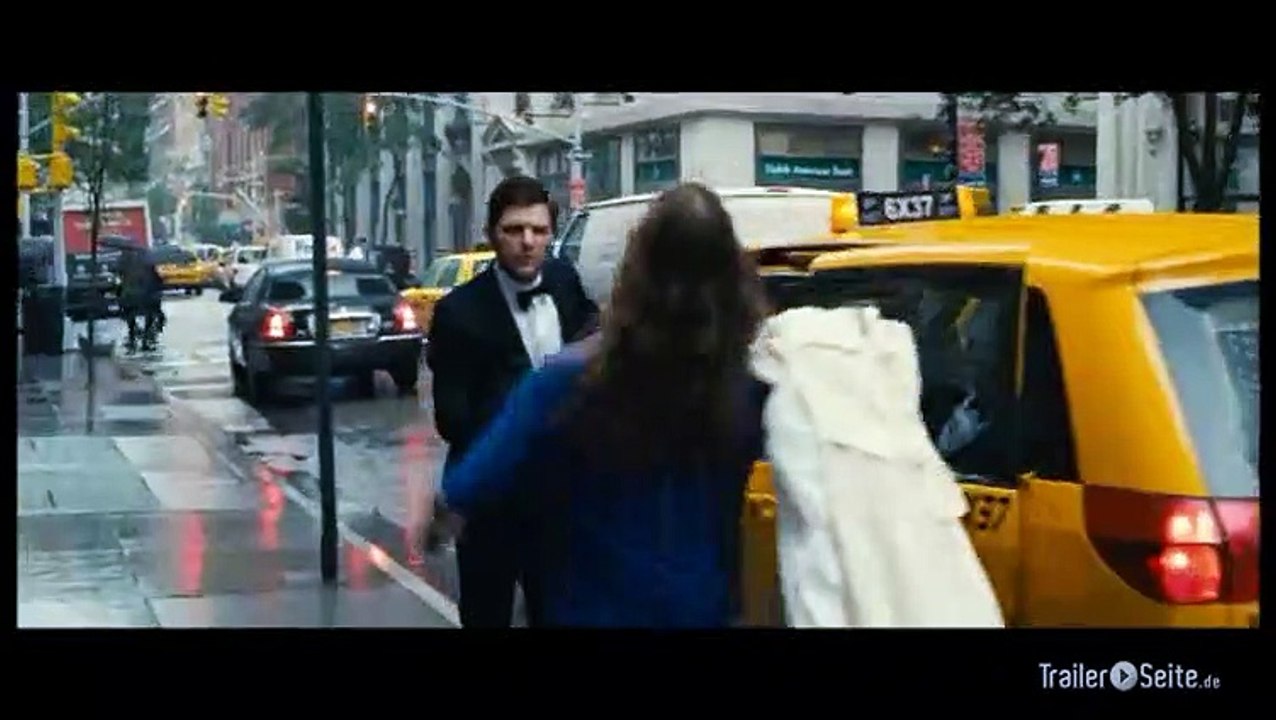 Ausschnitt aus Die Hochzeit Unserer Dicksten Freundin: Im Taxi