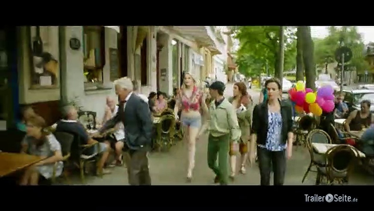 Ausschnitt aus Hai-Alarm Am Müggelsee: Zug durch die Gemeinde