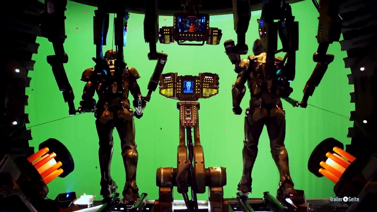 Oversized robot in pacific rim