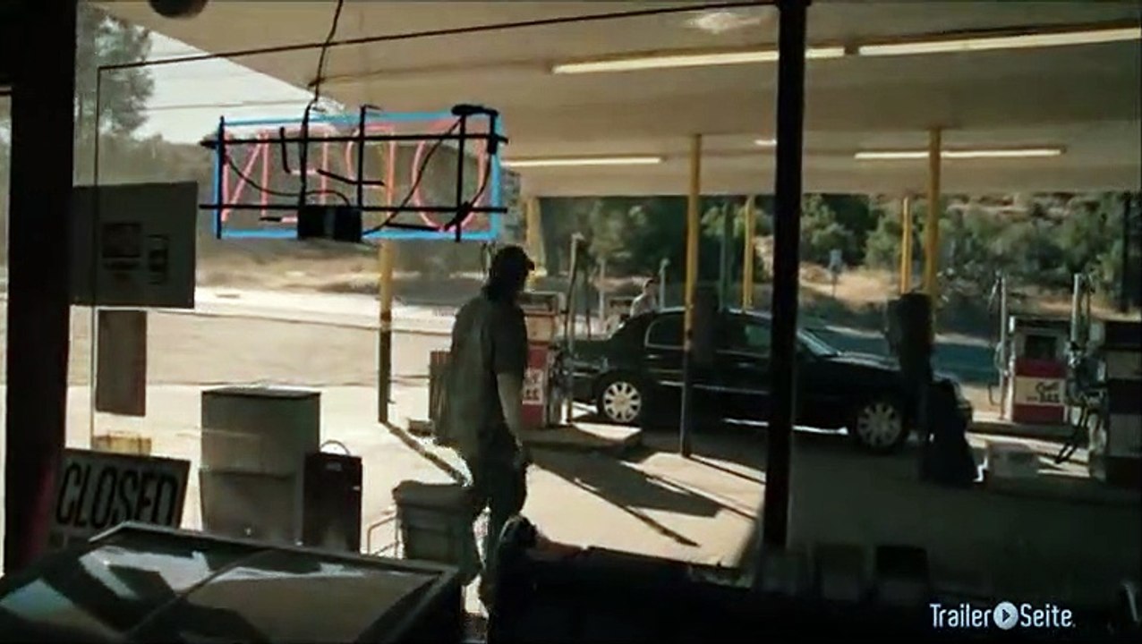 Ausschnitt aus the call: tankstelle