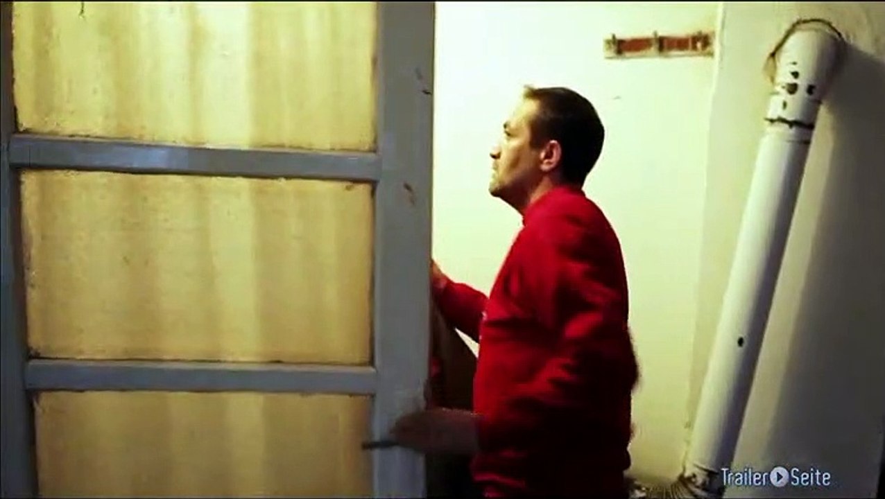 Ausschnitt aus Aus Dem Leben Eines Schrottsammlers: Senada Hat Bauchschmerzen