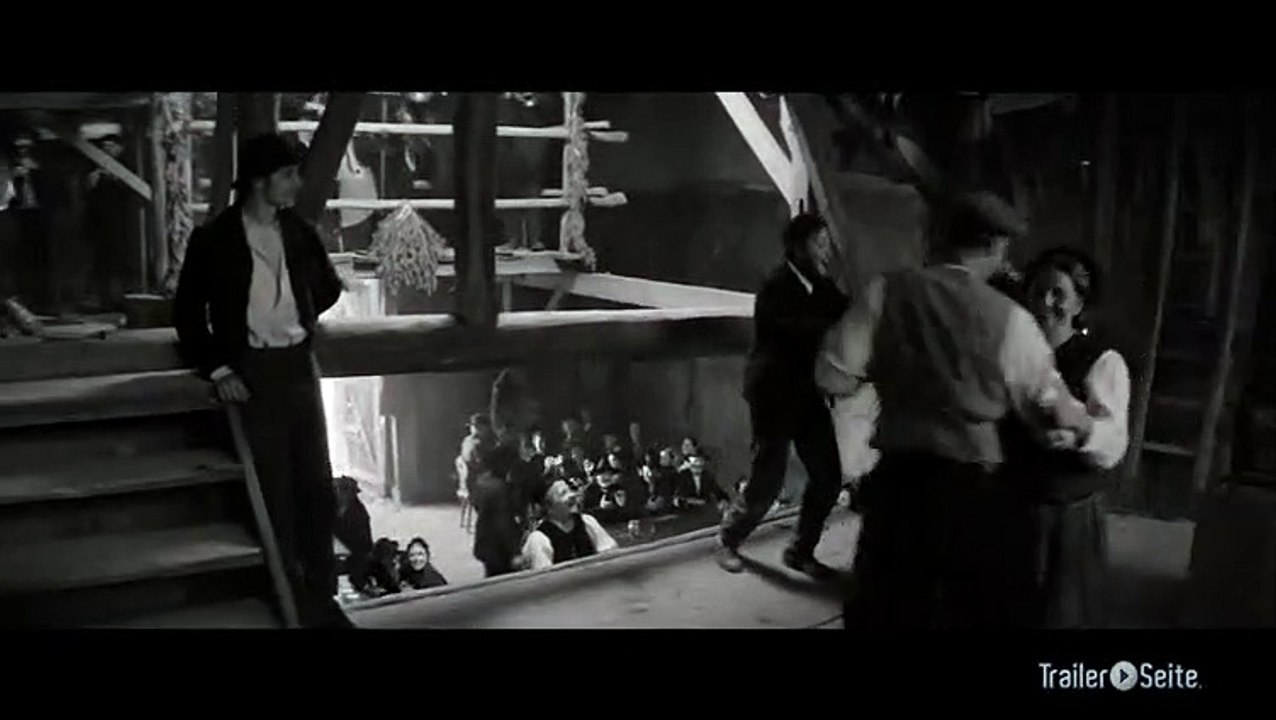 Ausschnitt aus Die Andere Heimat - Chronik Einer Sehnsucht: Volksfest