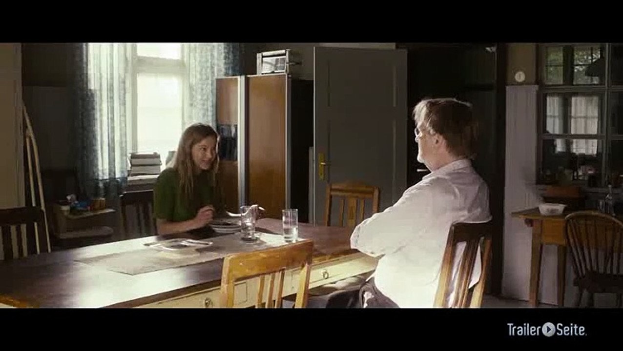 Ausschnitt aus Der Geschmack Von Apfelkernen: Das Grosse Geheimnis