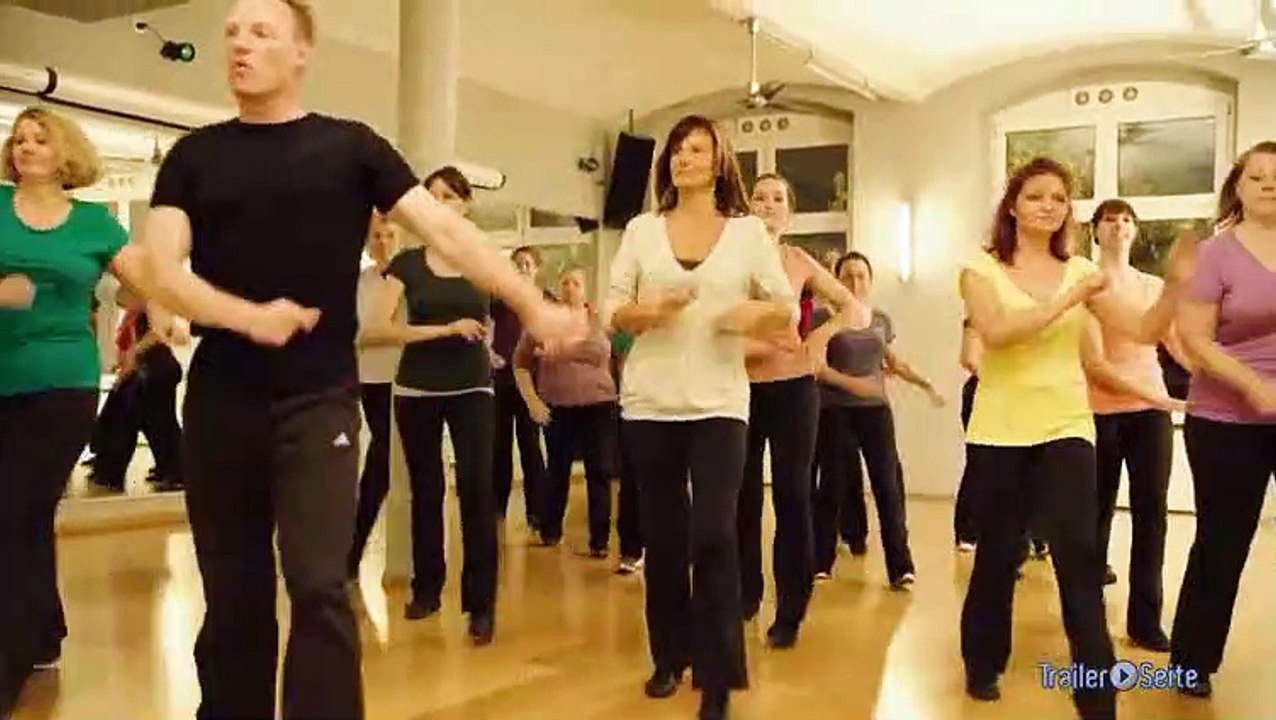 Ausschnitt aus Die Frau Die Sich Traut: Beim Line Dance