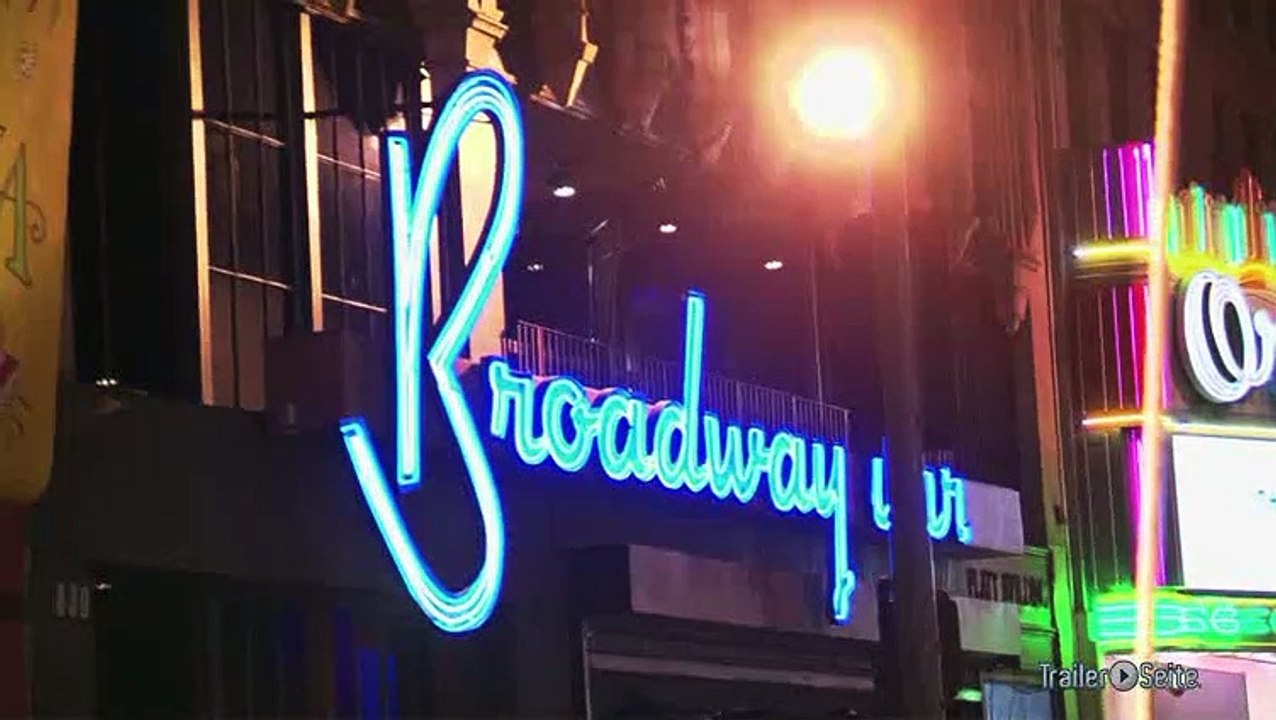 Backstage Blick 1 zu About Last Night