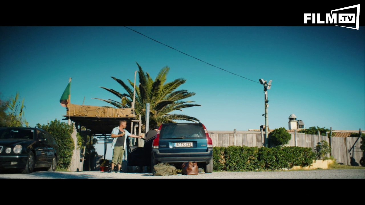 Desaster - Trailer - Filmkritik (2015) - Clip 11