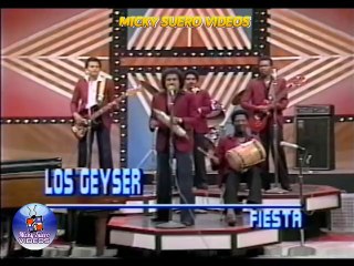ELIAS YERIS Y LOS GEYSER - LA INVITACION (ojo un pedazo del tema ,no estaba entero) - Micky Suero Videos
