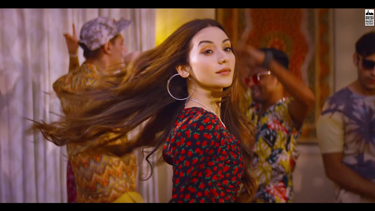 LAILA - Tony Kakkar ft. Heli Daruwala - Satti Dhillon - Anshul Garg - Latest Hindi Song 2020