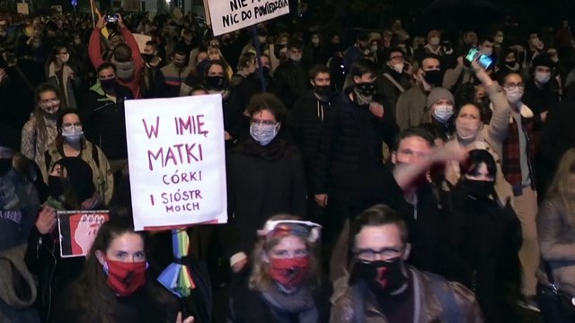 Акция протеста против решения об абортах: Средневековье закончилось