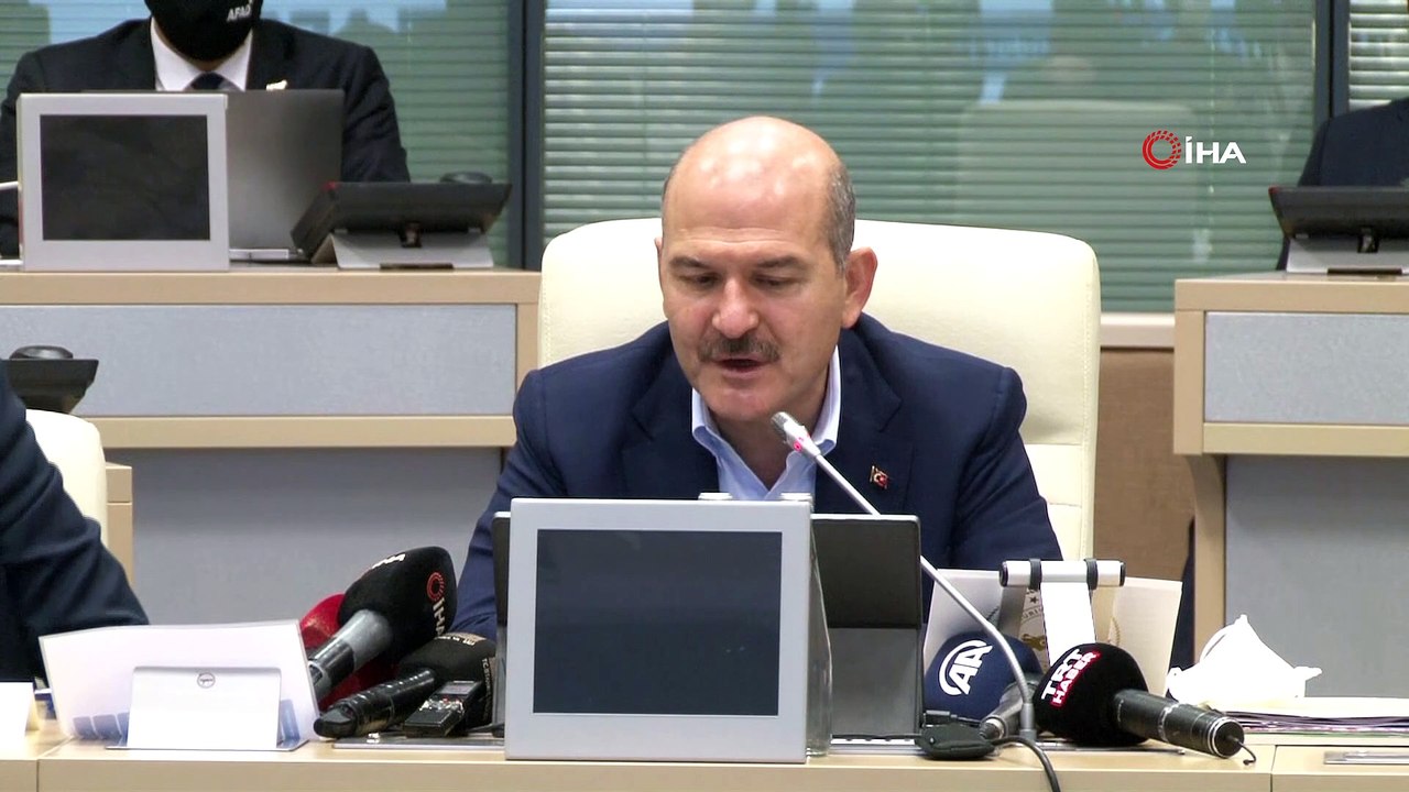 Bakan Soylu: 'Bizim elimizde depremi 5 dakikadan önceden haber veren bir teknoloji olsa bile, biz yine bu tedbirleri almak ve binalarımızı güçlendirmek zorundayız'