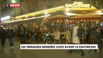 A Paris, les terrasses bondées juste avant le couvre-feu