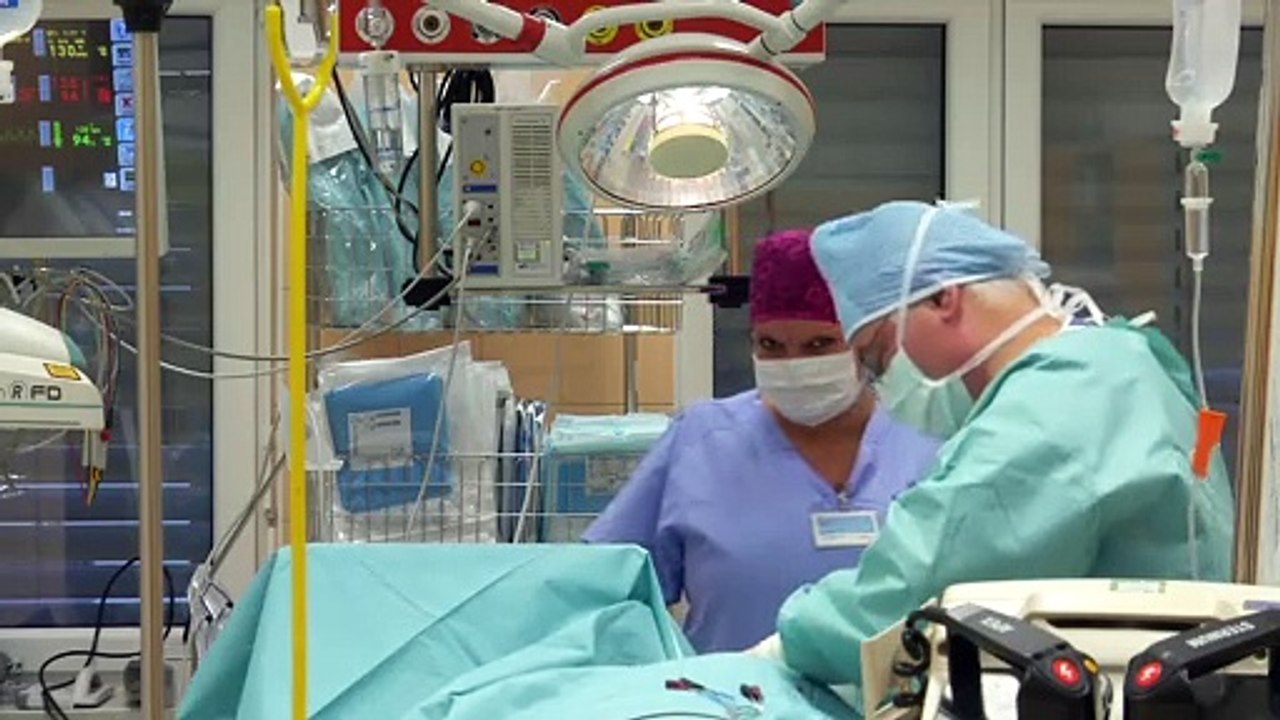 Kliniken vor dem  Kollaps: Armee errichtet Feldlazarett in Prag