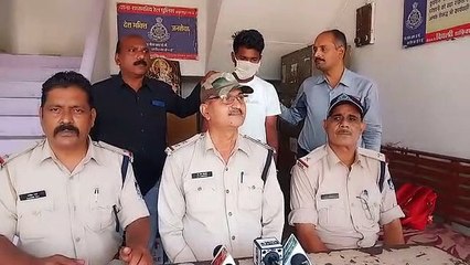 आउटर में ट्रेन में चढ़कर चोरी की वारदातों को देता था अंजाम