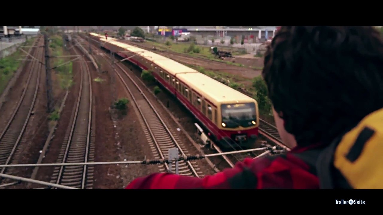 Lose your head trailer (2013)