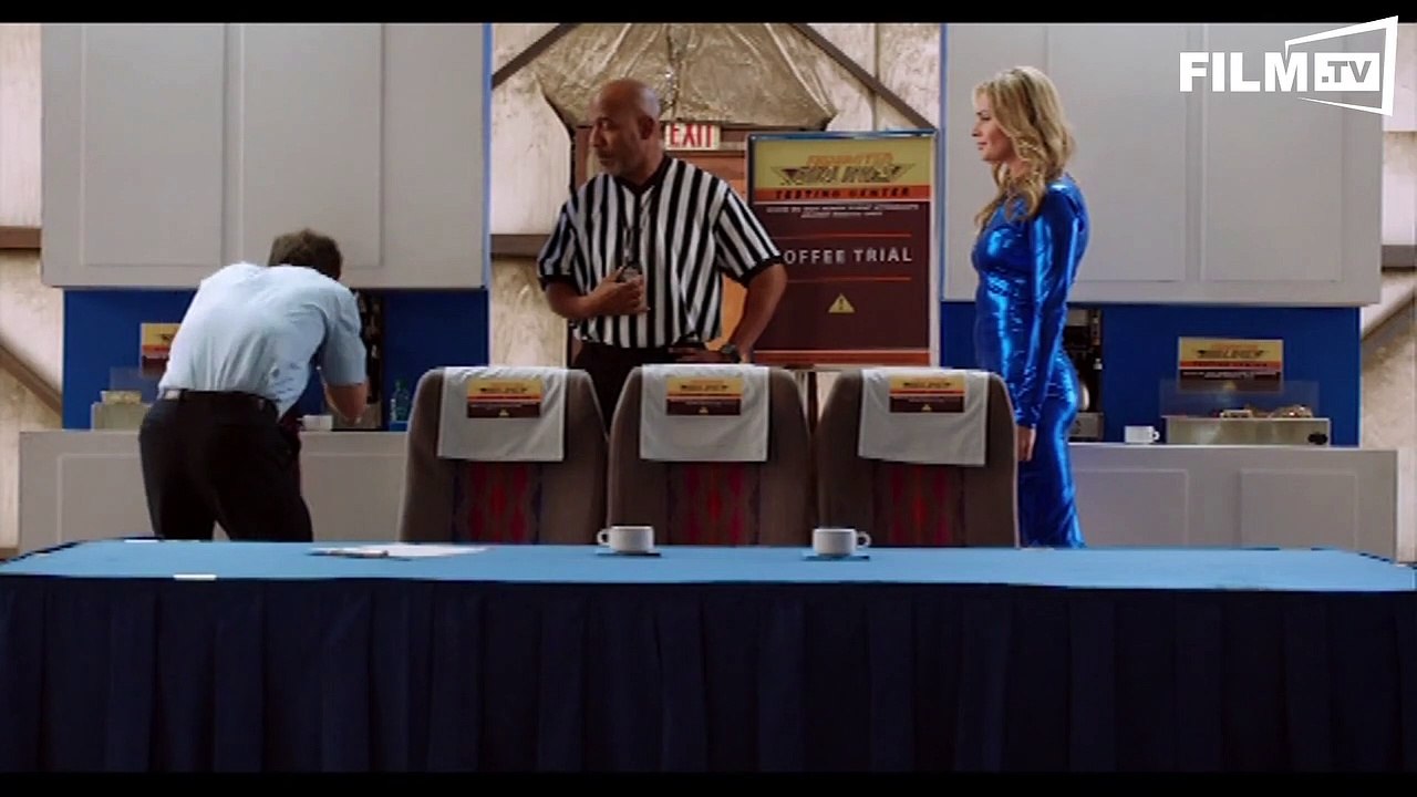 Larry gaye - trailer - filmkritik (2015) - exkl. clip