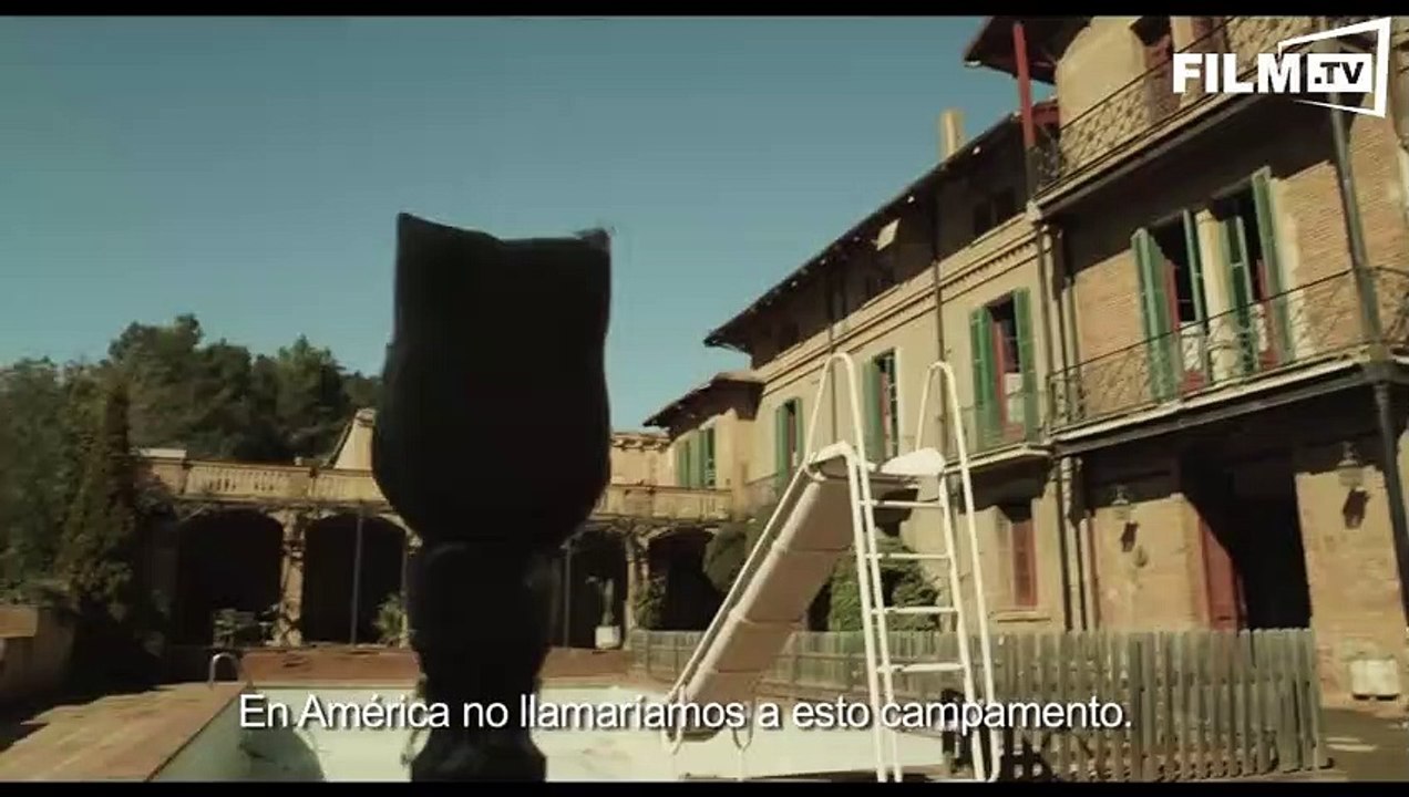 Summer Camp - Trailer - Filmkritik (2015) - Trailer UT