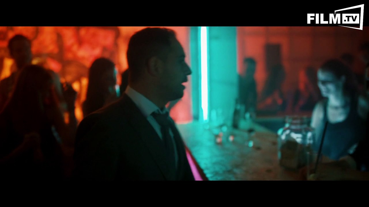 Die Dunkle Seite Des Mondes - Trailer - Filmkritik (2016) - Clip 3