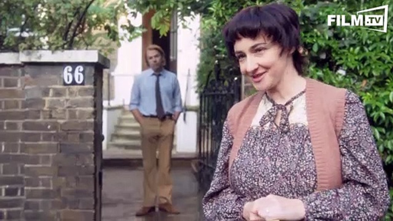 The Lady In The Van Trailer (2016)