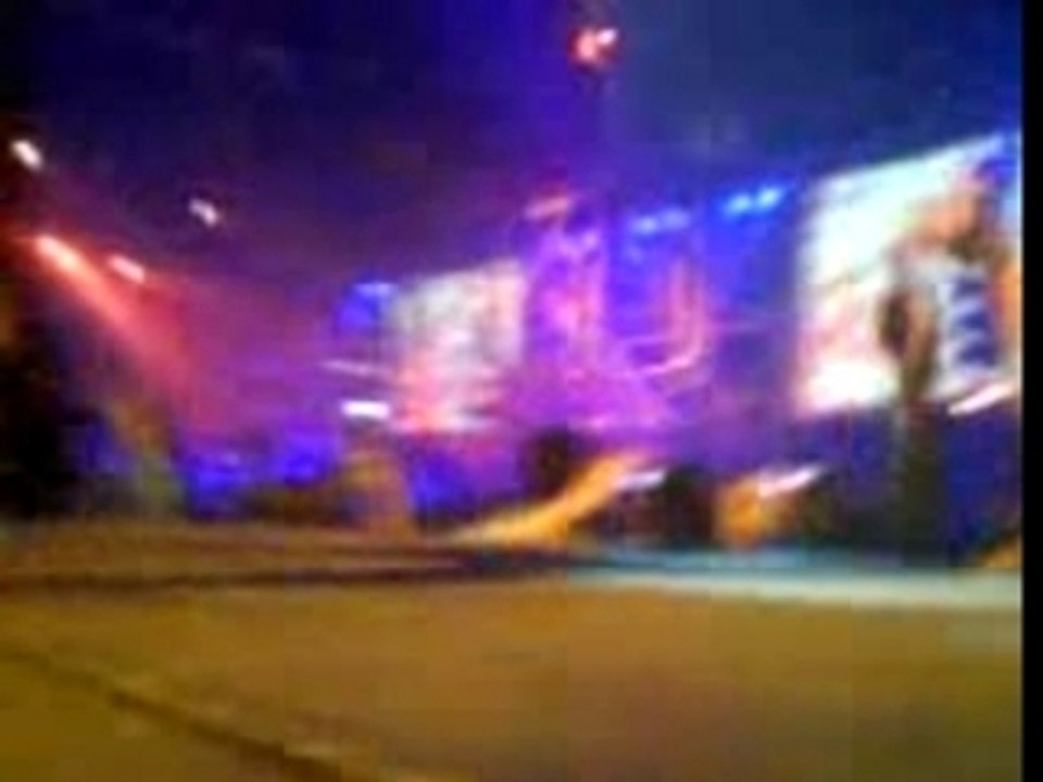 David Guetta aux Platines et la Chanteuse Cozi