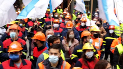 Multitudinaria protesta de trabajadores de Alcoa