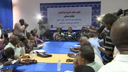 انقسام في الأوساط السياسية بالسودان بشأن التطبيع مع إسرائيل