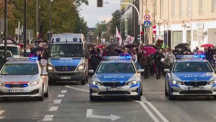 Protestas contra el fallo del Tribunal Constitucional polaco que restringe el derecho al aborto