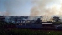 Corpo de Bombeiros é mobilizado para combater grande incêndio entre o Quebec e o Guarujá