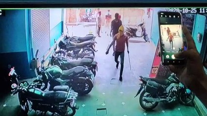 दबंगो की दबंगई चर्म सीमा पर हॉस्पिटल में की तोड़फाड़