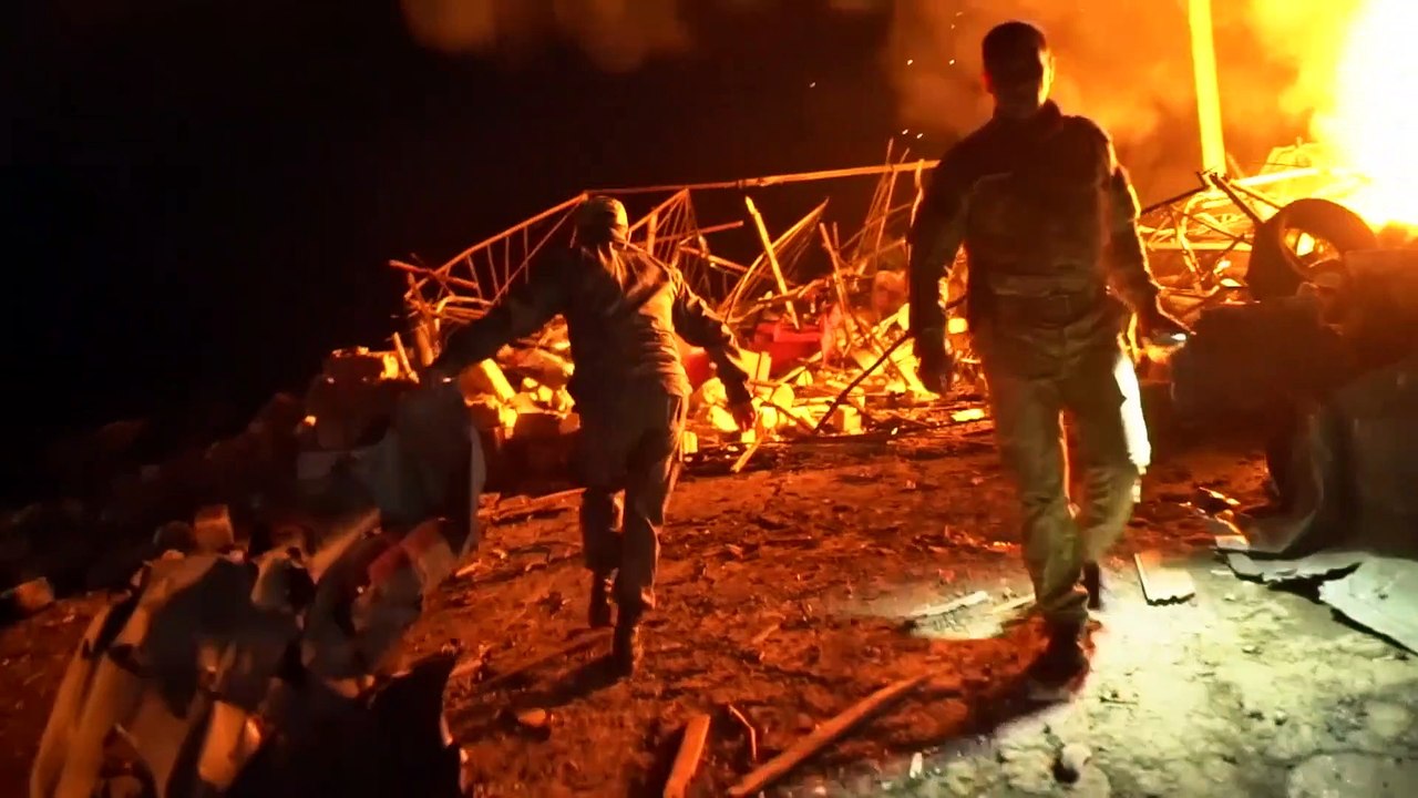 Trotz Friedensbemühungen: Gefechte um Bergkarabach halten an